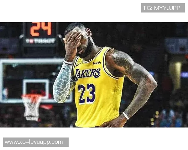 詹姆斯赞马克西谦逊每年共同训练备战新赛季