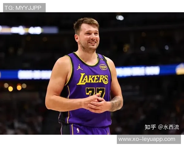 东契奇回应里夫斯质疑称其从未扣篮直言对方只是个喷子