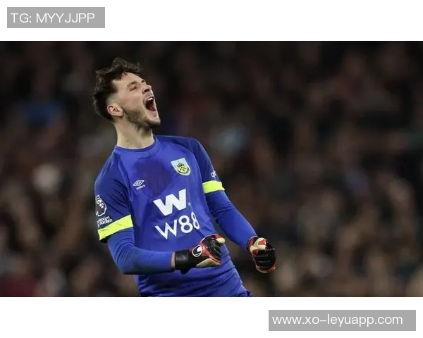 拉斐尔谈库尼亚状态不佳强调阿莫林及全队需共同提升