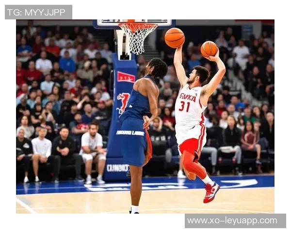 现役球员中单场投篮命中率80并助攻10次的传奇表现分析