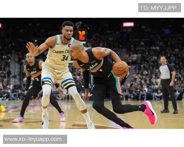 字母哥三节打卡表现抢眼22分钟内贡献21分5篮板2抢断